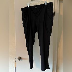 Like New - Duluth Women’s Plus Dry on the Fly Pants, Black, 20W Short